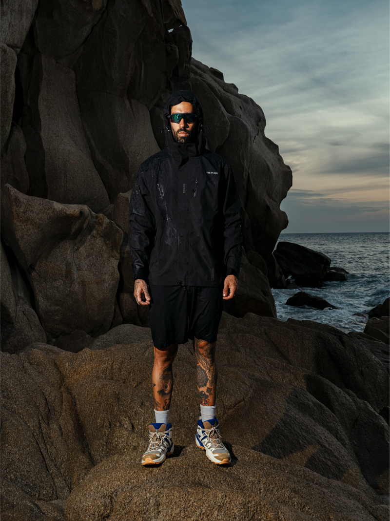 Apex Tech Jacket — Black