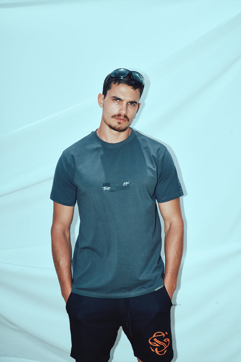Son Of Two Times Regular Tee —  Dark Grey — vista 6