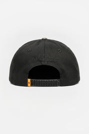 Special Edition Cap — Black on Black — vista 3