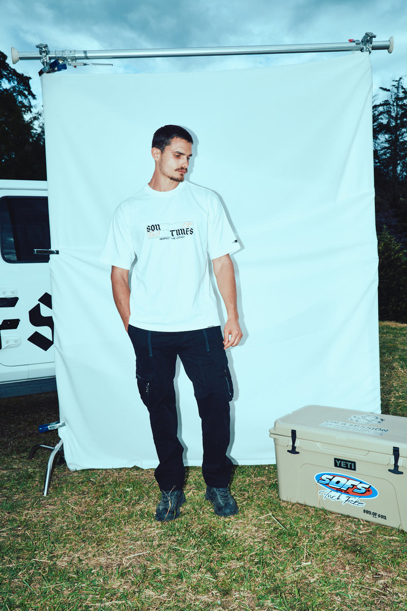 Raised by the hills Oversized T-Shirt — White — vista 6