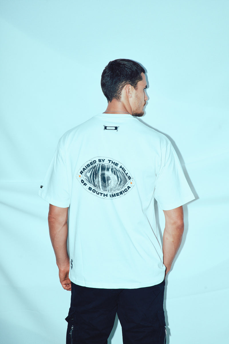 Raised by the hills Oversized T-Shirt — White — vista 5