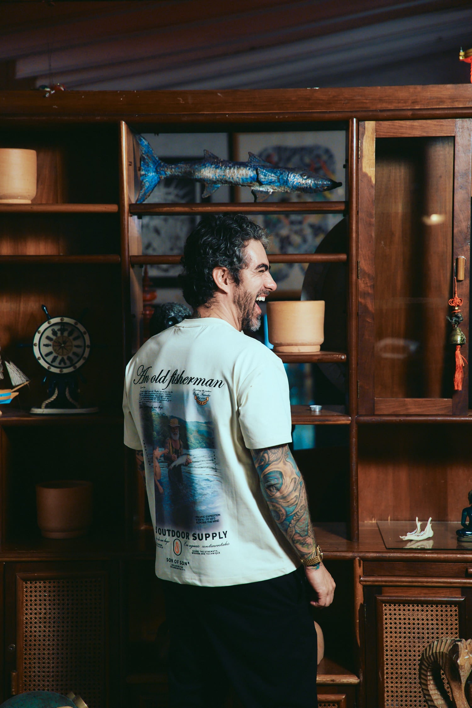 AN OLD FISHERMAN T-Shirt OT-0