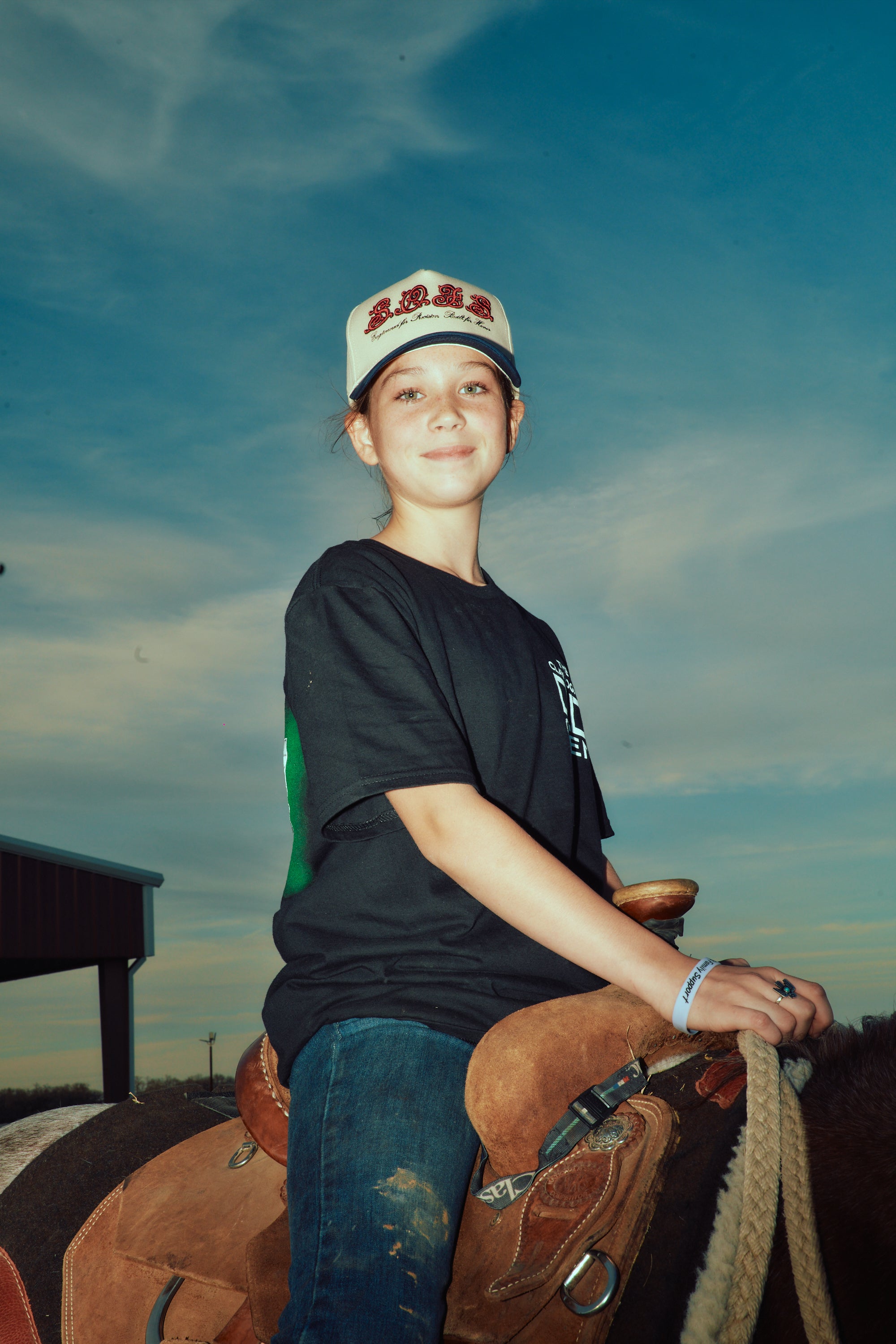 Territory issue — cream / navy