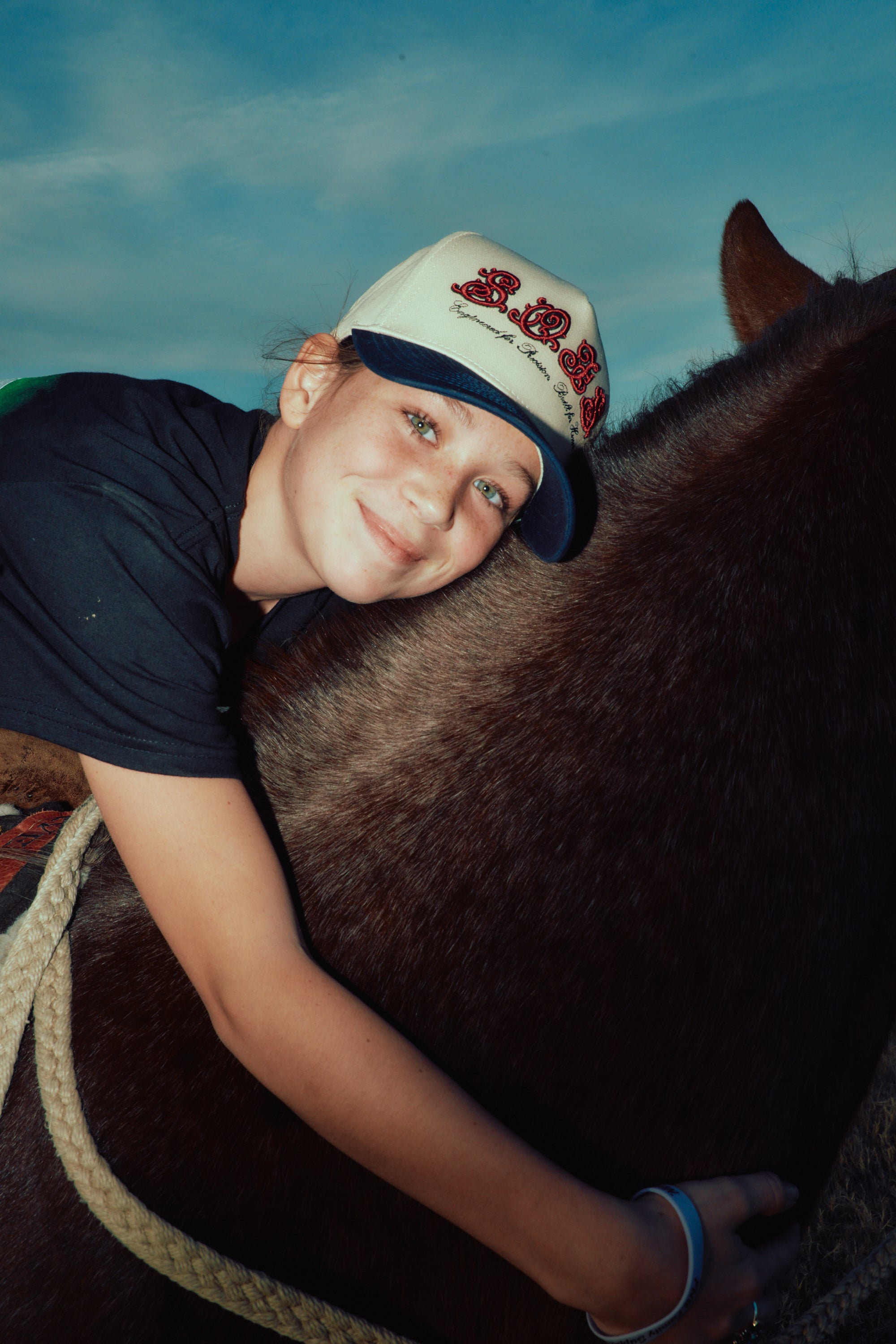 Territory issue — cream / navy