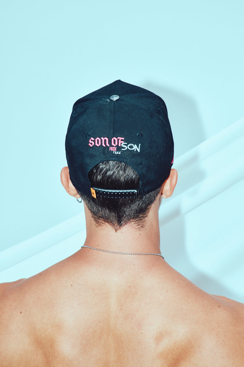 Cap rose son of son